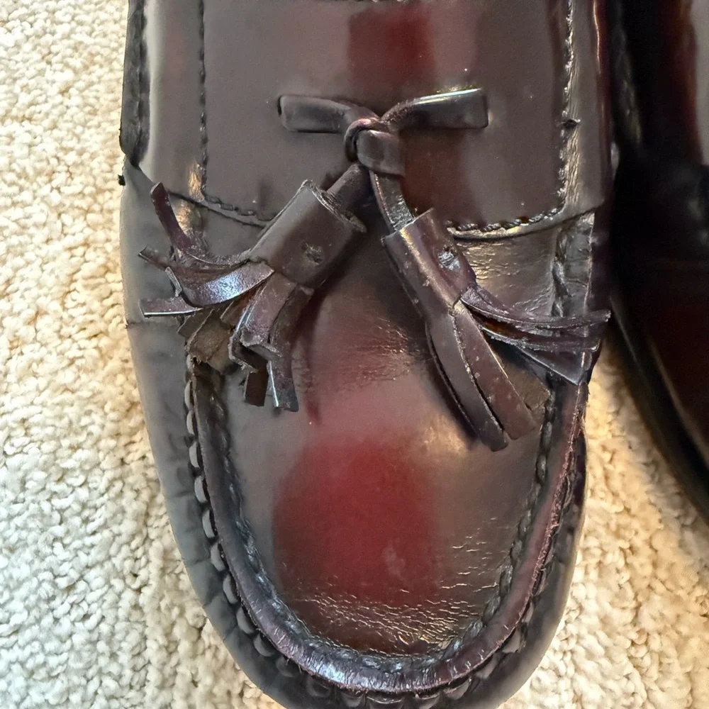 Cole‎ Haan Burgundy Tassel Loafer Size 7.5 D Well-Loved & Ready for Years More